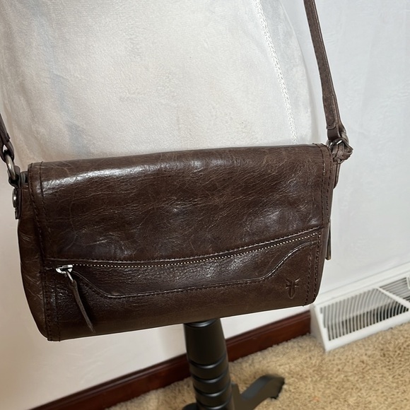 Frye Melissa Brown Leather fold over Crossbody Bag. BRN2366D - Picture 15 of 16